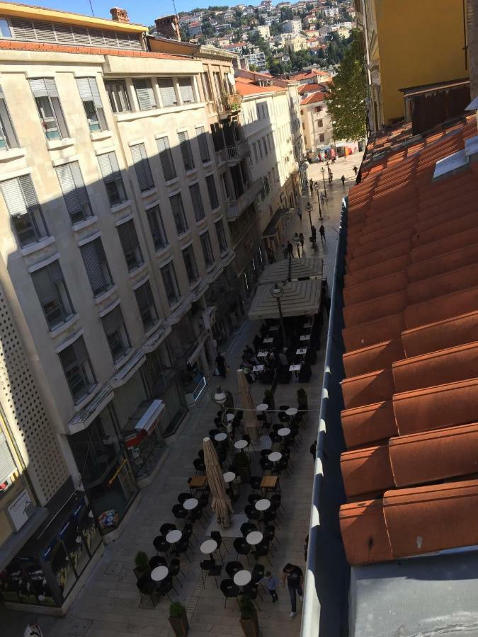 Charming Rijeka City Center Apartment Renee Exterior foto