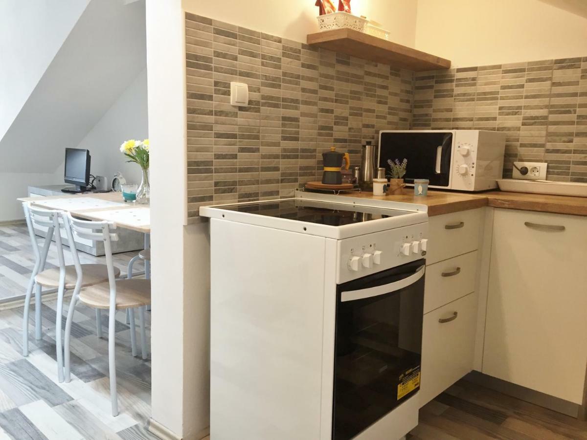 Charming Rijeka City Center Apartment Renee Exterior foto